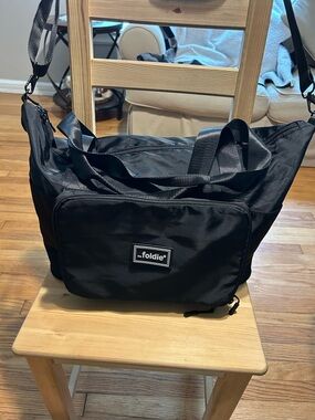 Foldie Black Men's Duffel Bag with Detachable Shoulder Strap